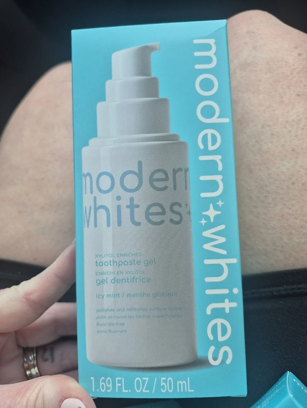 Modern Whites Refresh+ Oral Care Kit Set